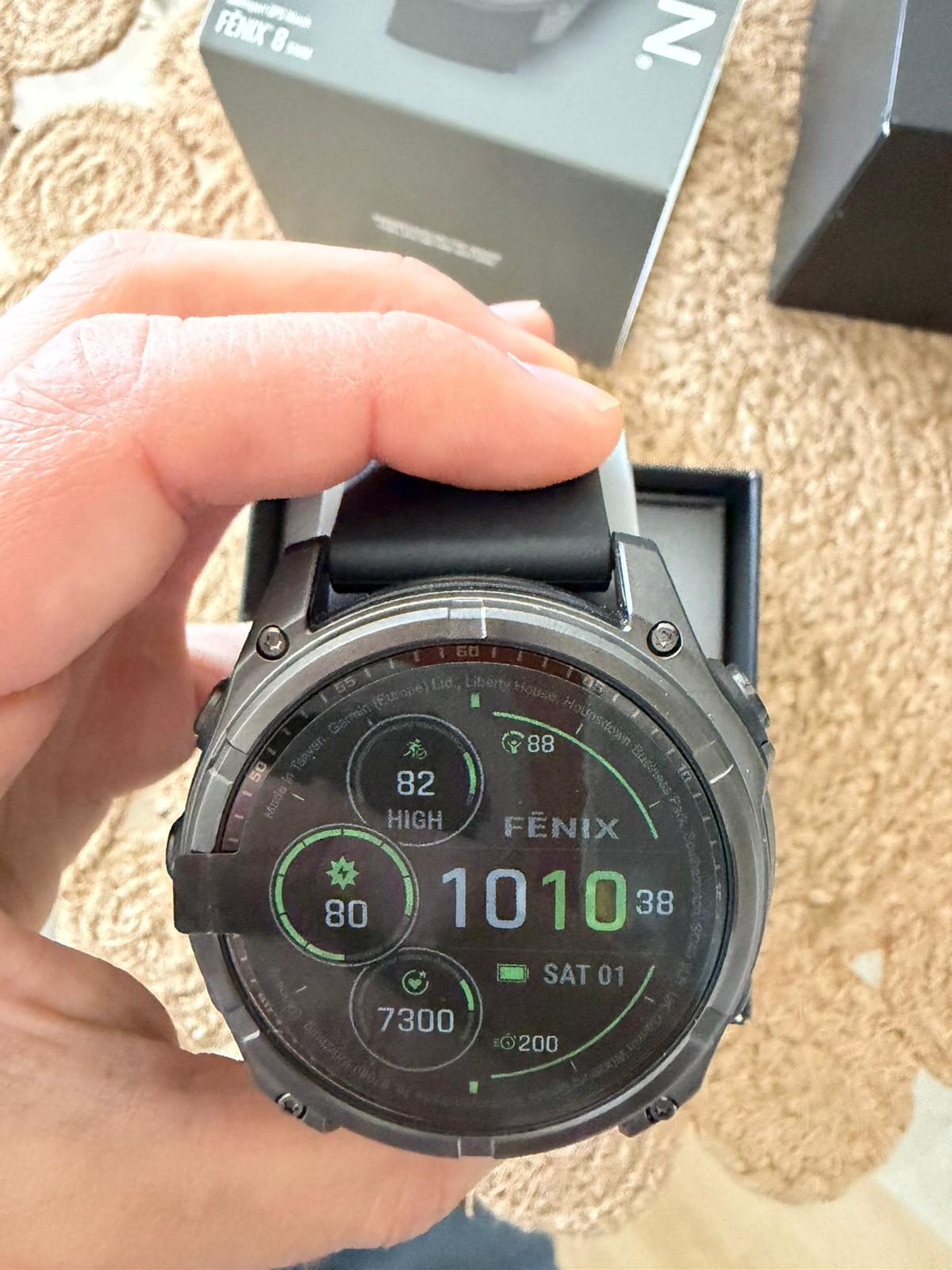 Garmin Fenix 8 51mm safira/solar preto