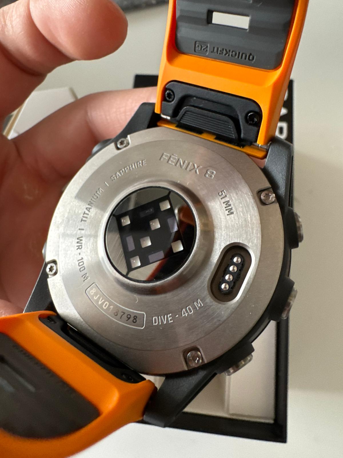 Garmin Fenix 8 51mm amoled/safira laranja