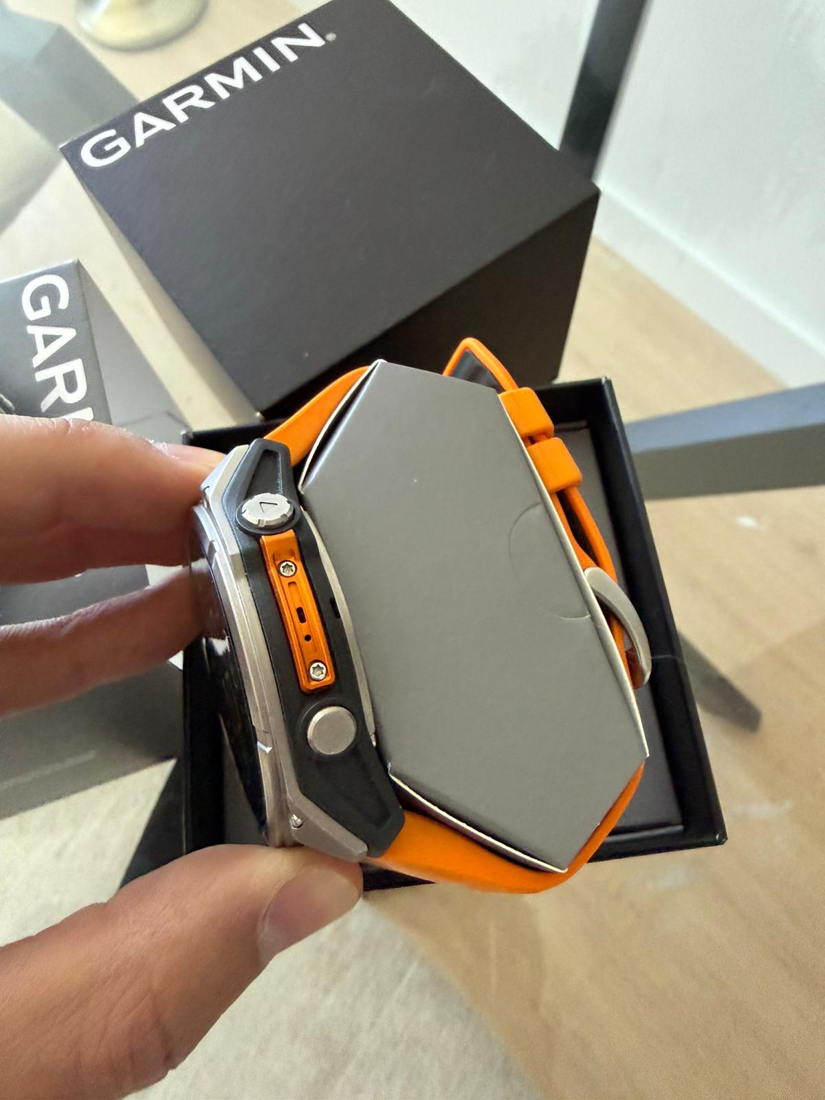 Garmin Fenix 8 51mm amoled/sapphire plata