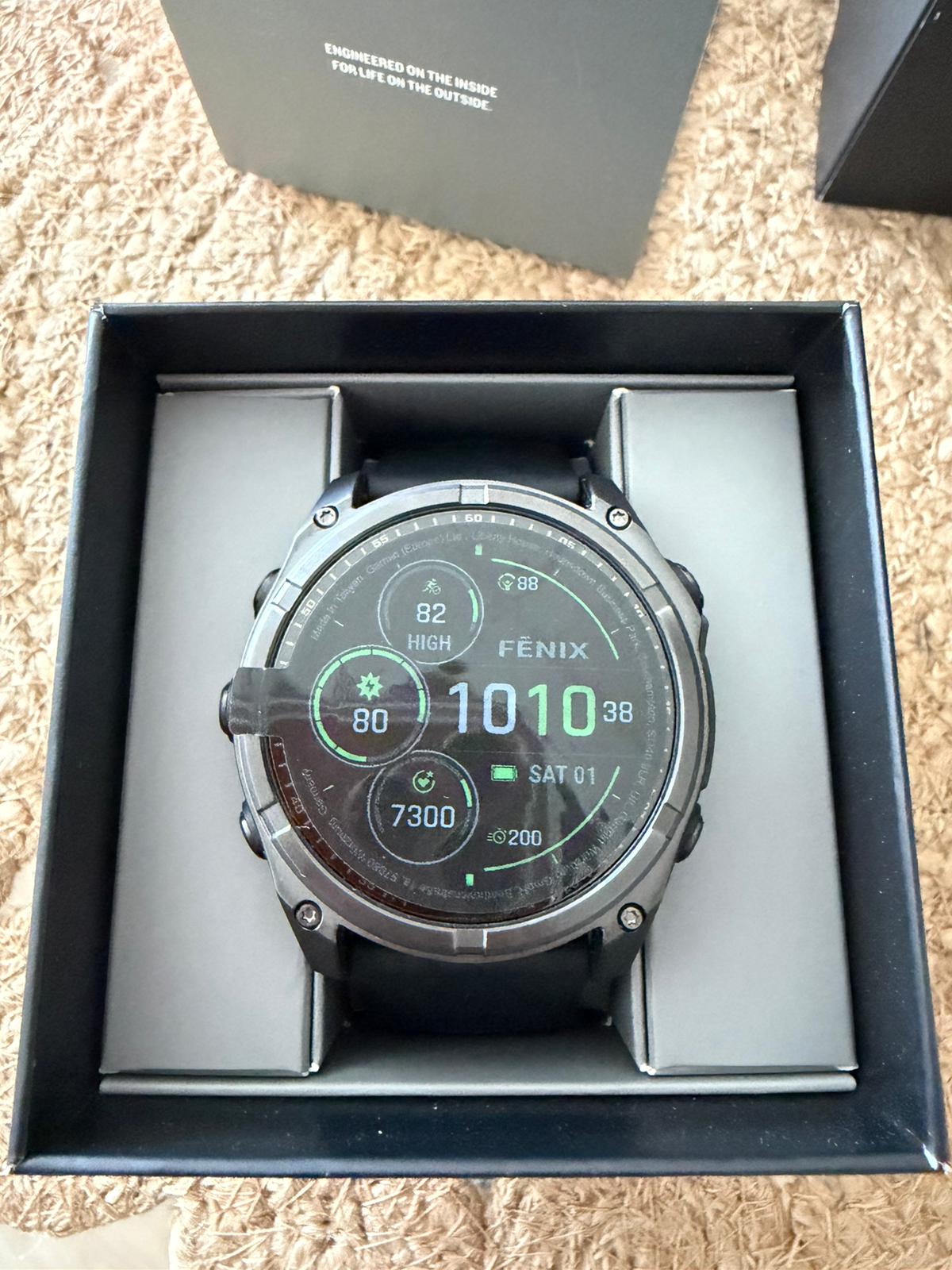 Garmin Fenix 8 51mm safira/solar preto